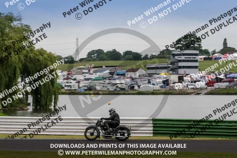 Vintage motorcycle club;eventdigitalimages;mallory park;mallory park trackday photographs;no limits trackdays;peter wileman photography;trackday digital images;trackday photos;vmcc festival 1000 bikes photographs